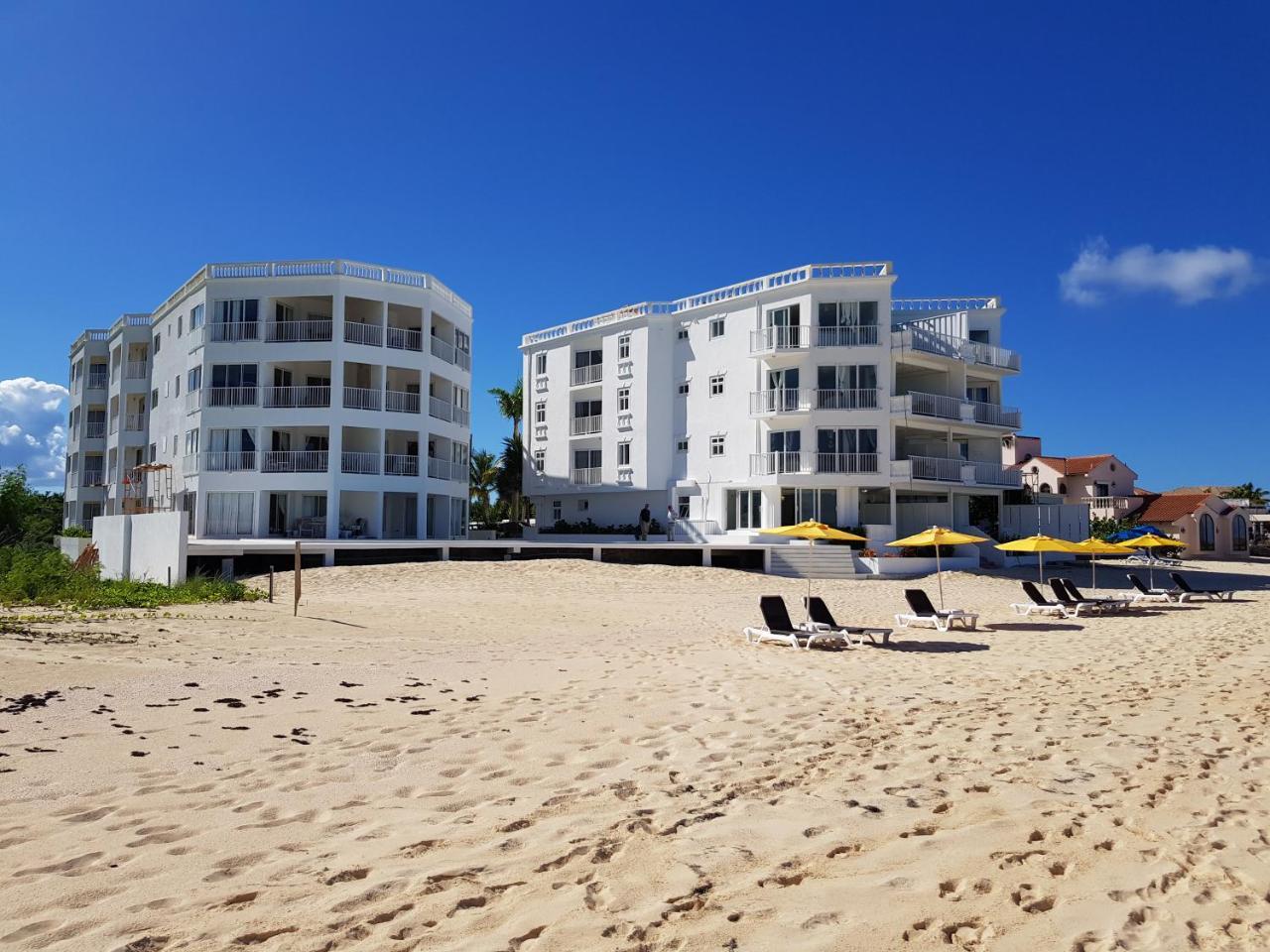 Turtle'S Nest Beach Resort Meads Bay Exterior photo